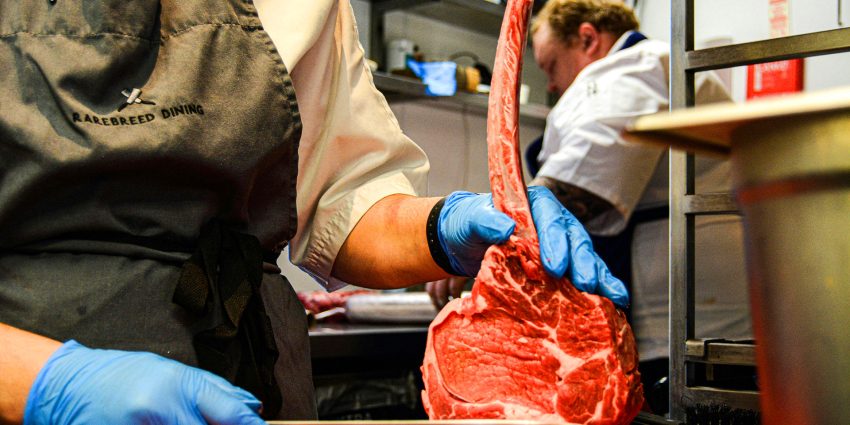 Why Industrial Saws Matter More Than Blades in High-Volume Work